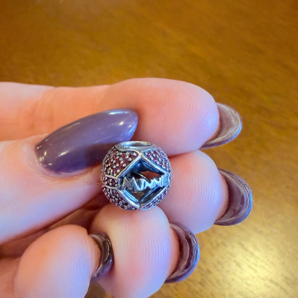 Authentic DISNEY Pandora Charm - Minnie Mouse Red Bow